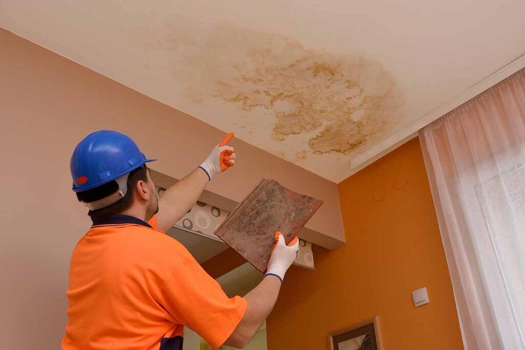 Thi công chống thấm trần nhà Thi công chống thấm trần nhà